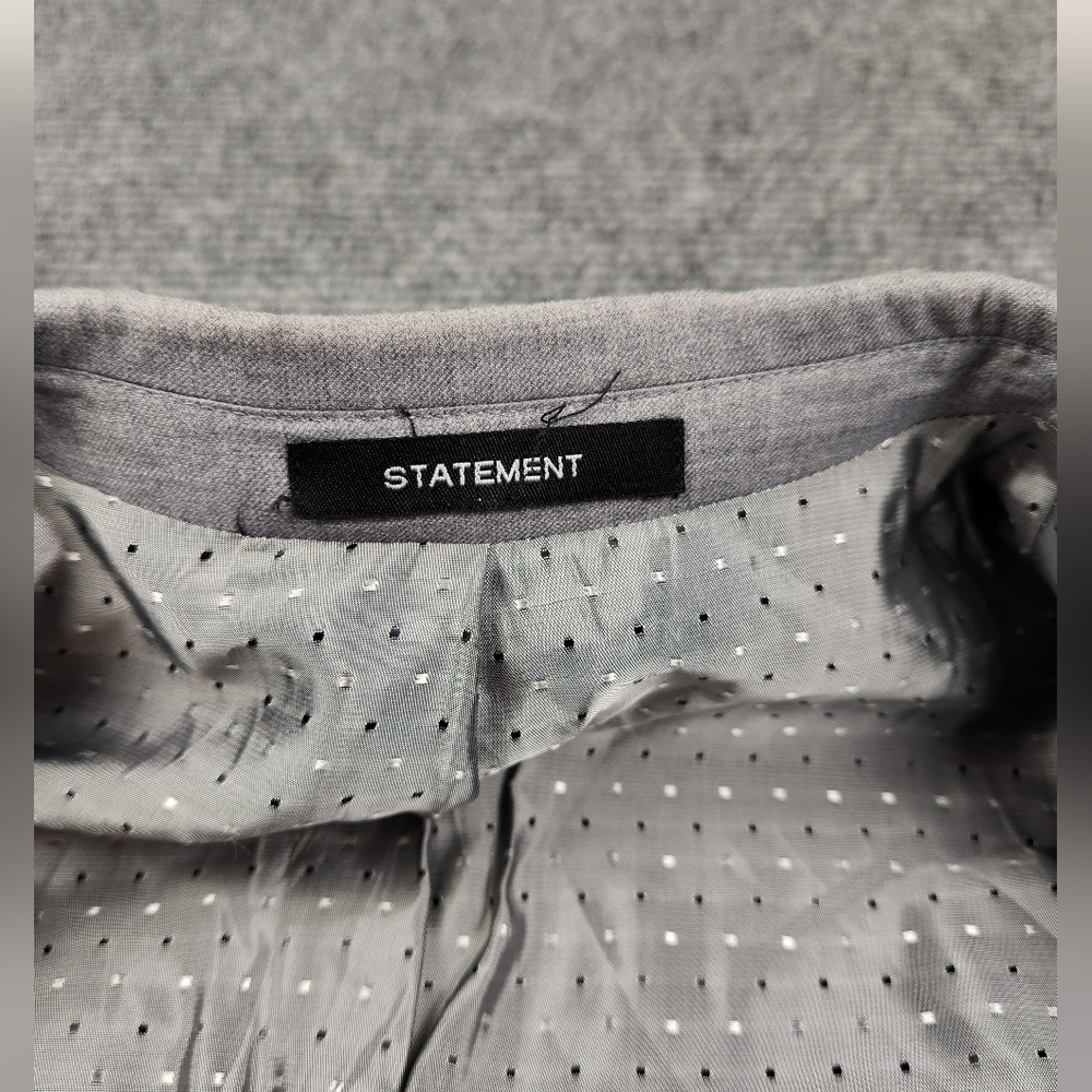 Statement 44r Gray Solid Polyester Two Button Spo… - image 6